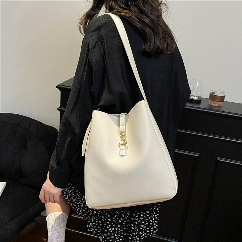 Women's Soft Leather Summer Texture Western Style Trendy Retro Bucket Bags