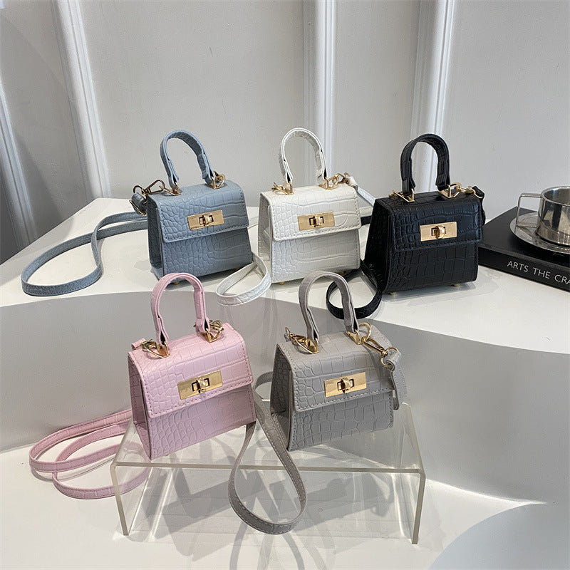 Retro Simple Graceful Summer Solid Color Textured Stone Pattern Fashion Women's Shoulder Bag