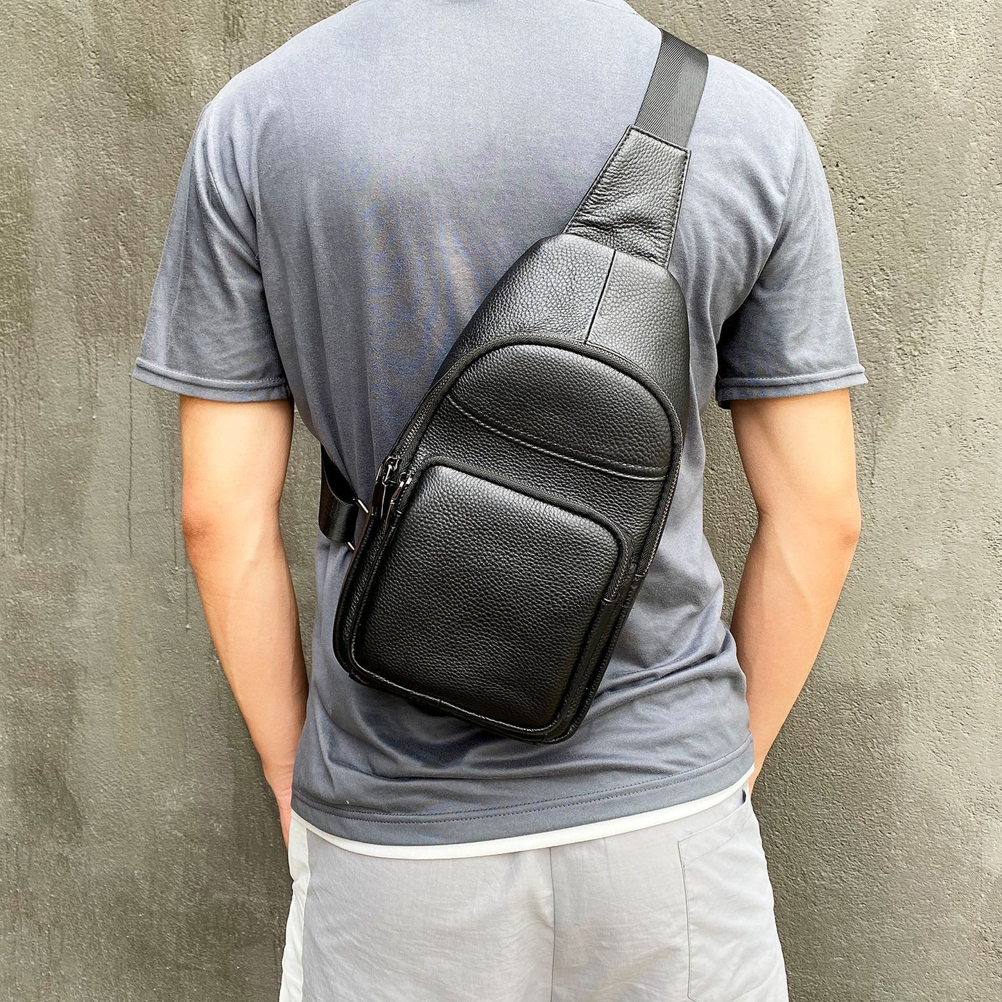 Men's Leather Cross Body First Layer Cowhide Men's Chest Bags
