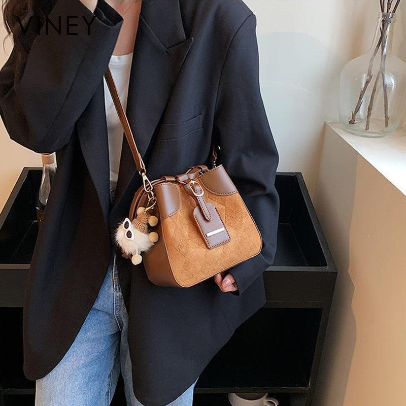 Women's Genuine Leather High-grade Summer Large Capacity Women's Messenger Bag