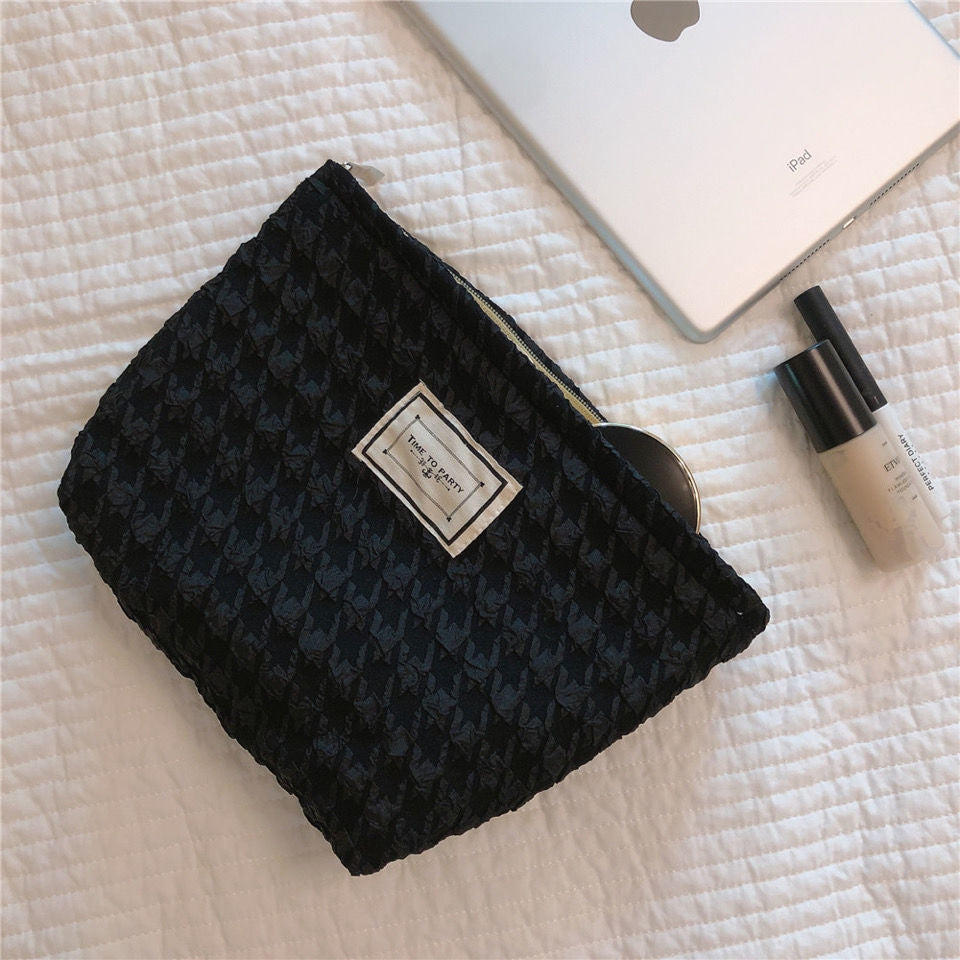Buggy Wash Large Capacity Portable Elegant Makeup Bag