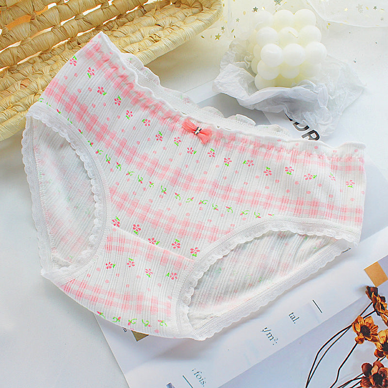 Women's Cute Lace Edge Small Floral Mid Panties