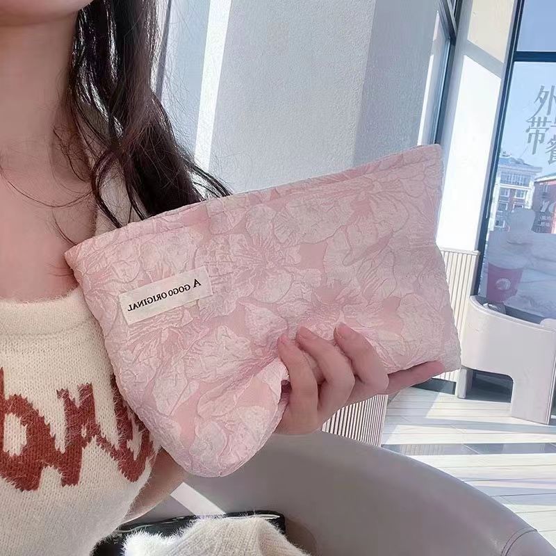 Buggy Wash Large Capacity Portable Elegant Makeup Bag