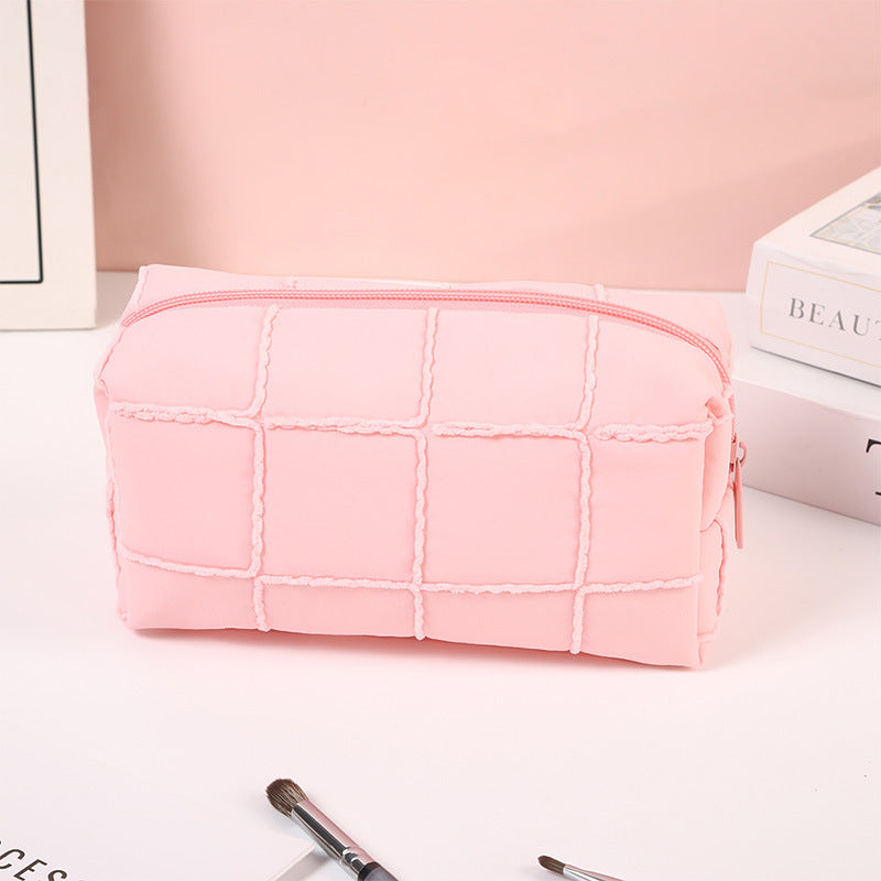 Large Capacity Quilted Style High-grade Portable Toiletry Makeup Bag