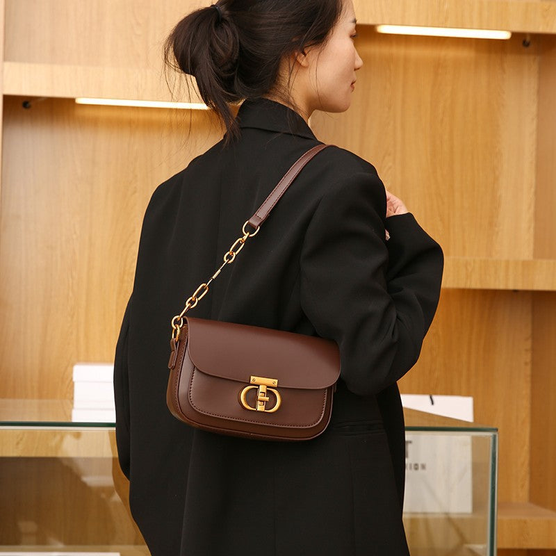 Women's Solid Color Fashion Textured Retro Popular Chain Shoulder Bags