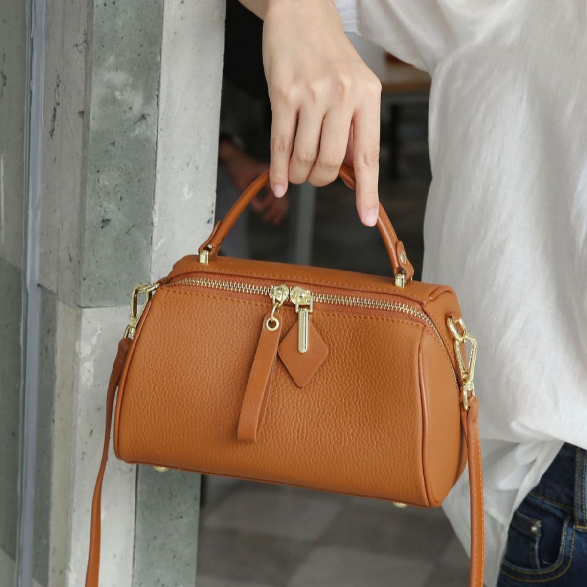 First Layer Cowhide Niche Pillow Popular Fashion Single Practical Version Women's Shoulder Bag