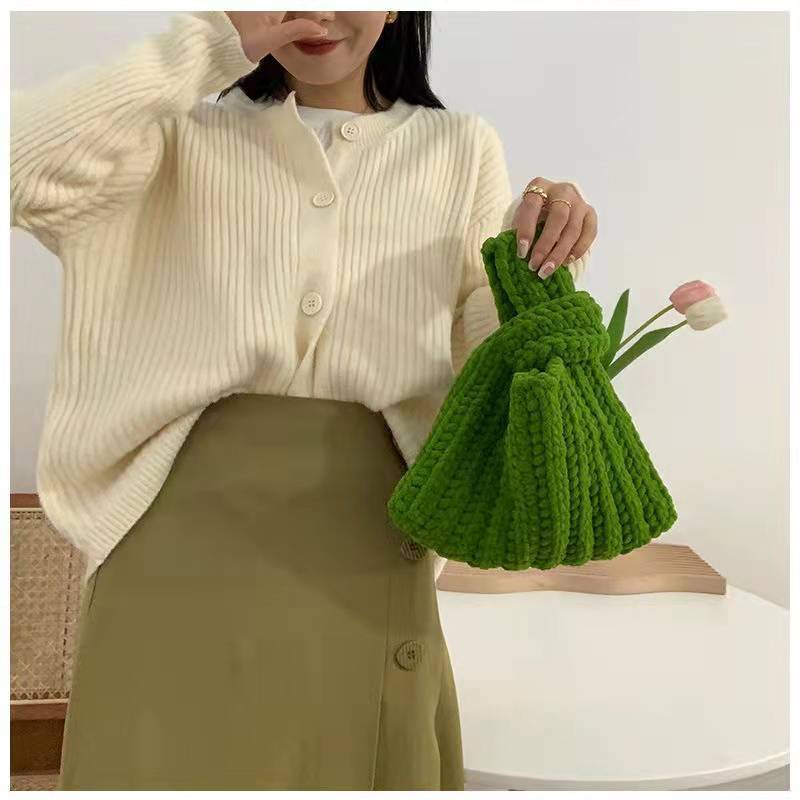 Style Wrist Hand-woven Wool Finished Crochet Handbags