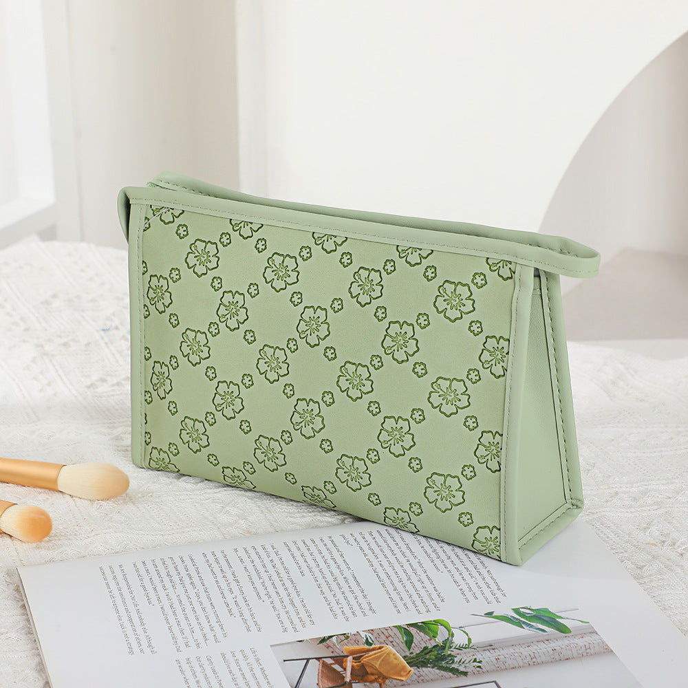 Women's Large Capacity Retro Embossing Storage Portable Outing Makeup Bag